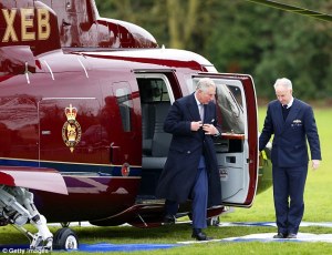 272711AC00000578-3018985-image-m-9_1427847626805