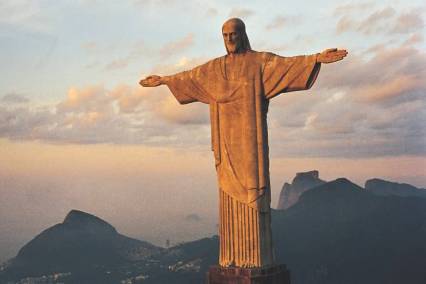 The-Christ-the-Redeemer-Statue-During-Sunset